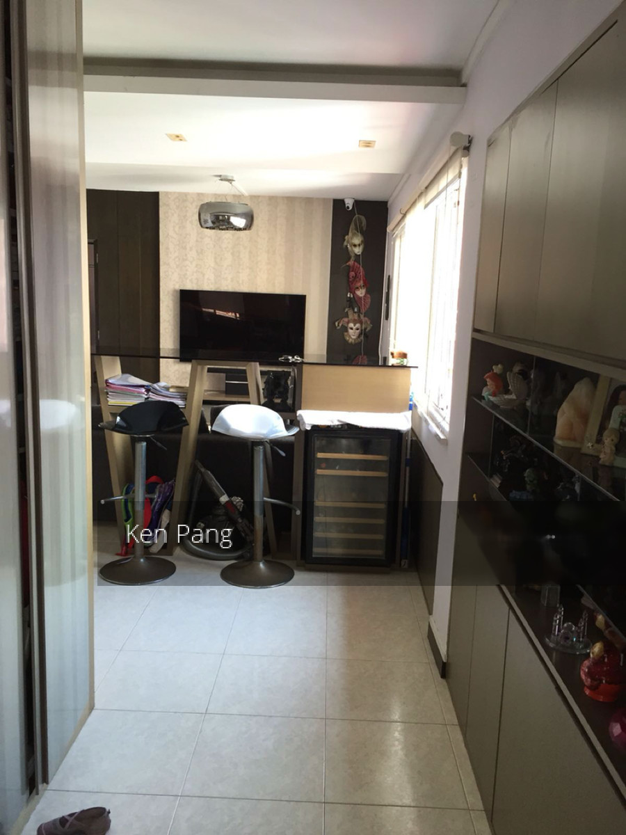 Blk 184 Stirling Road (Queenstown), HDB 5 Rooms #125721392